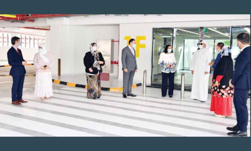 എ​സ്.​എം.​സി​യി​ൽ മ​ൾ​ട്ടി സ്​​റ്റോ​റി കാ​ർ പാ​ർ​ക്കി​ങ്​ കേ​ന്ദ്രം തു​റ​ന്നു