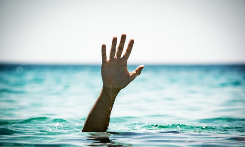 കോട്ടയത്ത്​ രണ്ട്​ യുവാക്കൾ വെള്ളക്കെട്ടിൽ വീണ്​ മരിച്ചു