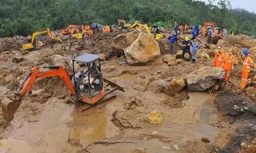 സമാനതകളില്ലാത്ത ദുരന്തങ്ങളെ നേരിട്ട്​ ഇടുക്കി