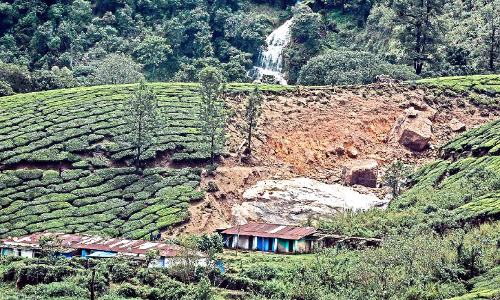 സുരക്ഷ ഭീഷണി: ലയങ്ങൾ ഒഴിപ്പിച്ച്​ കണ്ണൻദേവൻ