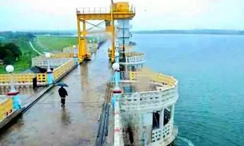 വെള്ളം സംഭരിക്കാൻ പദ്ധതികളില്ല; നേട്ടം കർണാടകക്ക്
