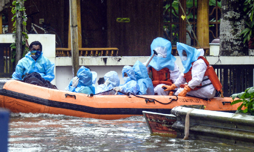 ക്വാറന്‍റീനിൽ കഴിഞ്ഞ കുടുംബം വെള്ളക്കെട്ടിലായി
