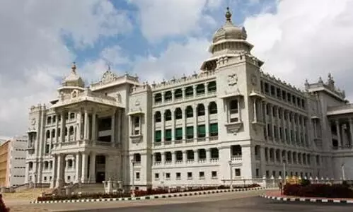 ക​ർ​ണാ​ട​ക​യി​ൽ ജോ​ലി​ക്കും പ​ഠി​ക്കാ​നു​മു​ള്ള യോ​ഗ്യ​ത​ക്കാ​യി ക​ന്ന​ട​ഭാ​ഷ പ​രീ​ക്ഷ വരുന്നു