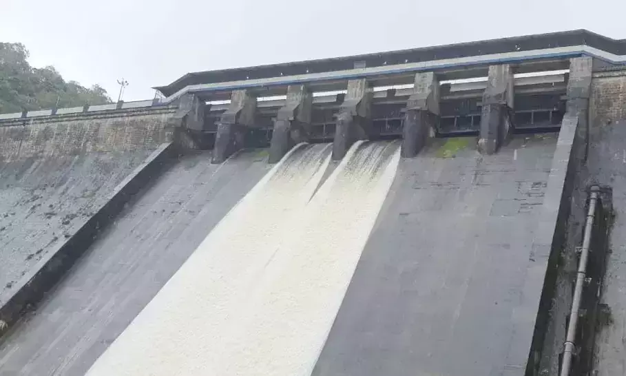 മണ്ണിടിച്ചിൽ സാധ്യത മേഖലകളിൽ സ്വീകരിച്ച നടപടി അറിയിക്കണമെന്ന്​ ഹൈകോടതി