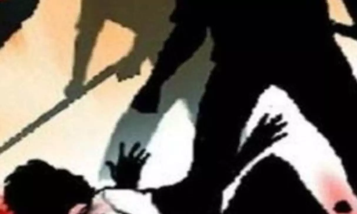 ജയിലിൽനിന്നിറങ്ങിയ യുവാവിെൻറ ആക്രമണം; വൃദ്ധദമ്പതികൾക്കടക്കം പരിക്ക് ജയിലിൽനിന്നിറങ്ങിയ യുവാവിെൻറ ആക്രമണം; വൃദ്ധദമ്പതികൾക്കടക്കം പരിക്ക്