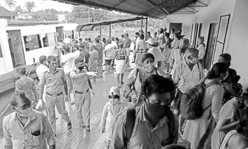 കൂട്ട പലായനം: കുട്ടനാടിന് അഭയകേന്ദ്രമായി വീണ്ടും ചങ്ങനാശ്ശേരി