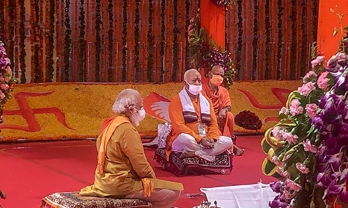 രാ​ഷ്​​ട്രം പൊ​ളി​ച്ച്​ ക്ഷേ​ത്രം പ​ണി​യു​മ്പോ​ള്‍