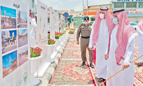 അ​ൽ​ബാ​ഹ പ​ട്ട​ണ​വി​ക​സ​ന പ​ദ്ധ​തി ഗ​വ​ർ​ണ​ർ സ​ന്ദ​ർ​ശി​ച്ചു