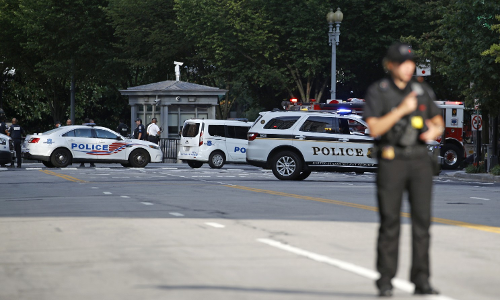 വൈറ്റ് ഹൗസിന് പുറത്ത് വെടിവെപ്പ്​; ട്രംപി​െൻറ വാർത്തസമ്മേളനം തടസപ്പെട്ടു