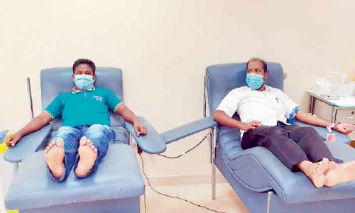 അൽഖൂദ് കെ.എം.സി.സി രക്തദാനക്യാമ്പ് സംഘടിപ്പിച്ചു അൽഖൂദ് കെ.എം.സി.സി രക്തദാനക്യാമ്പ് സംഘടിപ്പിച്ചു