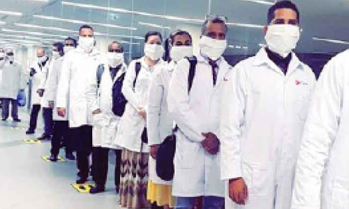 ര​ണ്ടാ​മ​ത്​ ബാ​ച്ച്​ ക്യൂ​ബ​ൻ മെ​ഡി​ക്ക​ൽ സം​ഘം കു​വൈ​ത്തി​ൽ