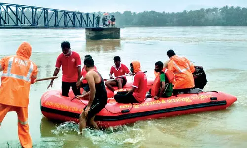 ഭാ​ര​ത​പ്പു​ഴ​യി​ൽ കാ​ണാ​താ​യ യു​വാ​വി​നാ​യി തി​ര​ച്ചി​ൽ തു​ട​രു​ന്നു
