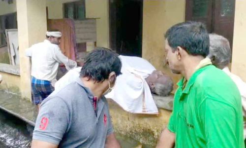 ഒരു രാത്രി മുഴുവൻ പ്രാർഥന; ഒടുവിൽ കൈകളിൽ തൊട്ടത്​ പിതാവി​െൻറ മൃതദേഹം