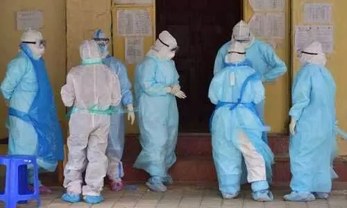 മുണ്ടക്കൈ ഉരുള്‍പൊട്ടല്‍: രക്ഷാപ്രവര്‍ത്തകന് കോവിഡ്; 150ലധികം പേര്‍ ക്വാറന്റീനില്‍ പോകാന്‍ നിര്‍ദേശം