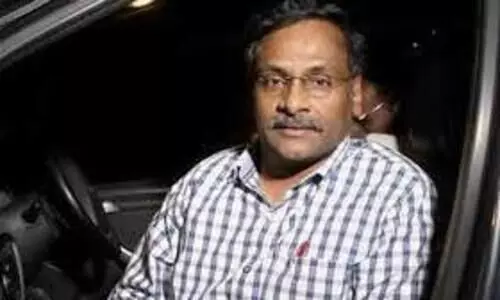 അമ്മയുടെ മരണാനന്തര ചടങ്ങിൽ പങ്കെടുക്കാൻ പരോൾ തേടി സായിബാബ