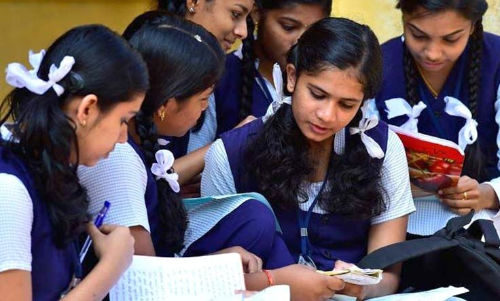 പ്ലസ്​ വൺ: സ​ർ​ക്കാ​ർ സ്​​കൂ​ളു​ക​ളിൽ 10​ ശതമാനം മുന്നാക്ക സംവരണം