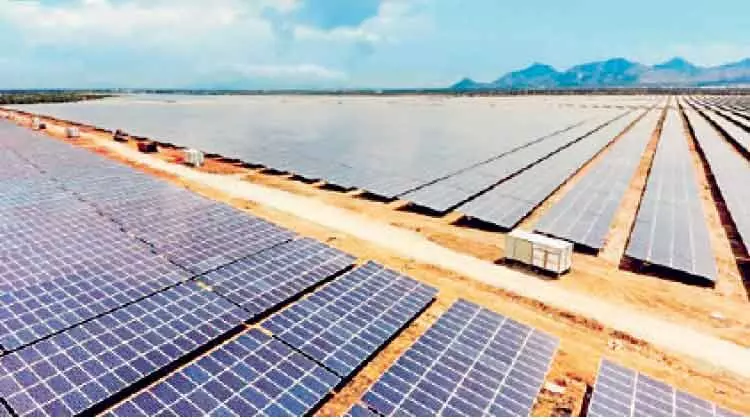 രാ​​ജ്യ​​ത്തെ ഏ​​റ്റ​​വും വ​​ലി​​യ സൗ​​രോ​​ർ​​ജ പ​​ദ്ധ​​തി അ​​ടു​​ത്ത വ​​ർ​​ഷം പ്ര​​വ​​ർ​​ത്ത​​ന​​മാ​​രം​​ഭി​​ക്കും