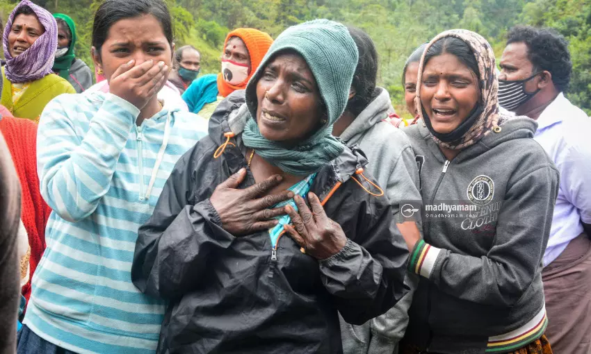 ആ സഹപാഠികൾ കോവിഡ് ഭീഷണിയിൽ മലകയറിയത് മരണത്തിലേക്ക് ആ സഹപാഠികൾ കോവിഡ് ഭീഷണിയിൽ മലകയറിയത് മരണത്തിലേക്ക്