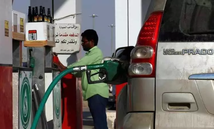സൗദിയിൽ പെട്രോൾ വില വീണ്ടും വർധിച്ചു സൗദിയിൽ പെട്രോൾ വില വീണ്ടും വർധിച്ചു
