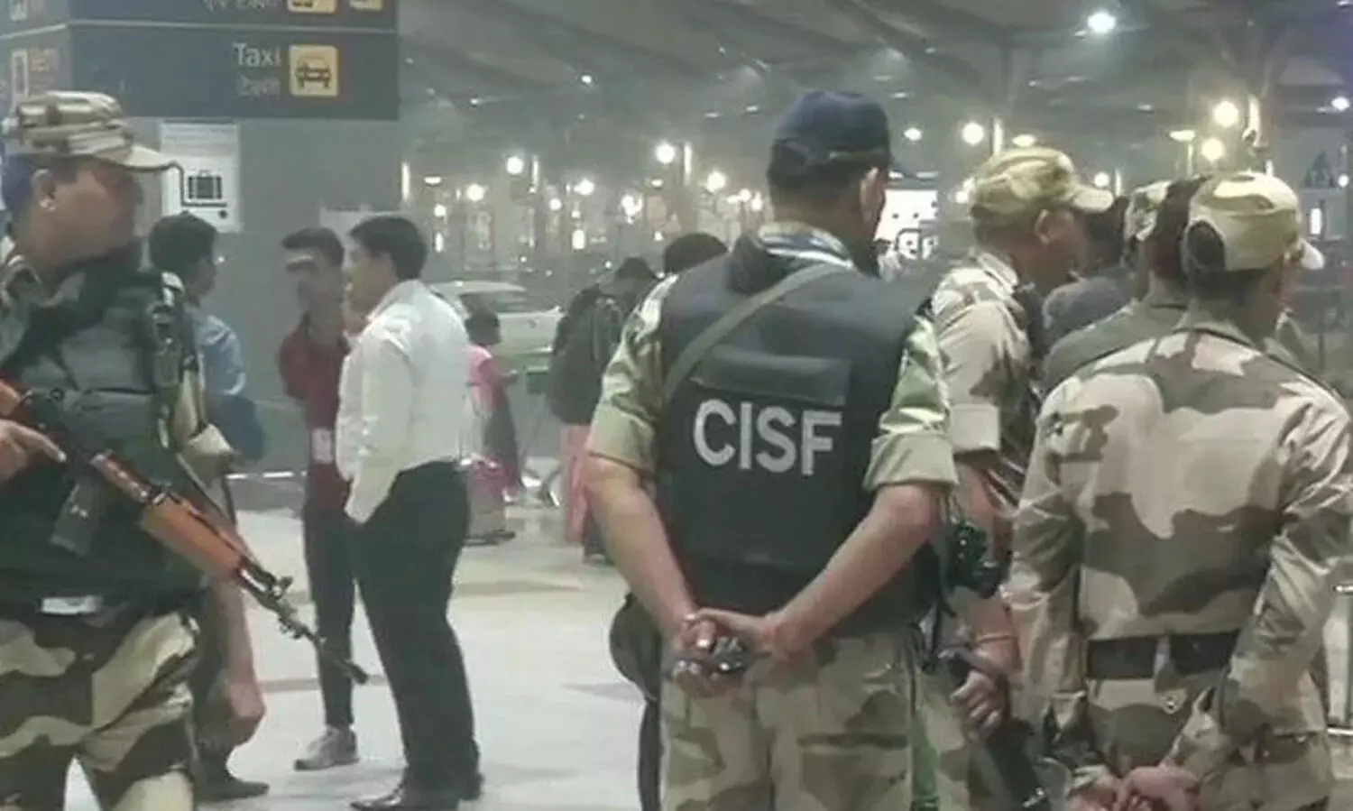 റദ്ദാക്കിയ ടിക്കറ്റുമായി നെടുമ്പാശ്ശേരി വിമാനത്താവളത്തിൽ കടന്നയാൾ അറസ്റ്റിൽ; ഭാര്യയെയും മക്കളെയും സഹായിക്കാ​നെന്ന് മൊഴി