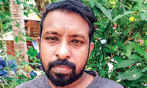 ഇ​രു​വൃ​ക്ക​യും ത​ക​രാ​റി​ലാ​യ യു​വാ​വ് ചി​കി​ത്സാ​സ​ഹാ​യം തേ​ടു​ന്നു