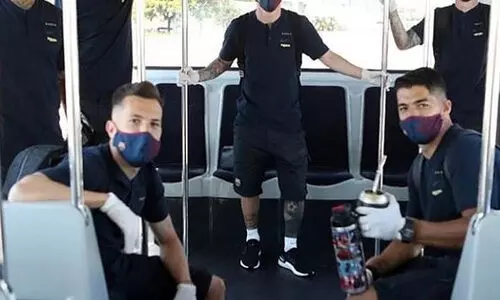 ബാർസ കളിക്കാരന് കോവിഡ്; സമ്പർക്കമുണ്ടായിട്ടില്ലെന്ന് ടീം അധികൃതർ ബാർസ കളിക്കാരന് കോവിഡ്; സമ്പർക്കമുണ്ടായിട്ടില്ലെന്ന് ടീം അധികൃതർ