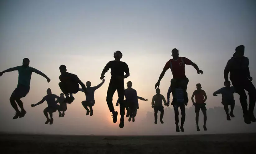 നമ്മൾ അതിജീവിക്കുന്ന ജനതയാണ്​