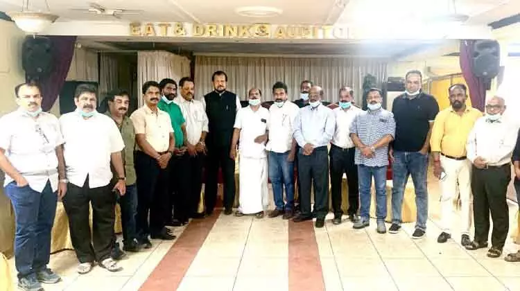 50ാം ടി​ക്ക​റ്റ്​ വി​ത​ര​ണം