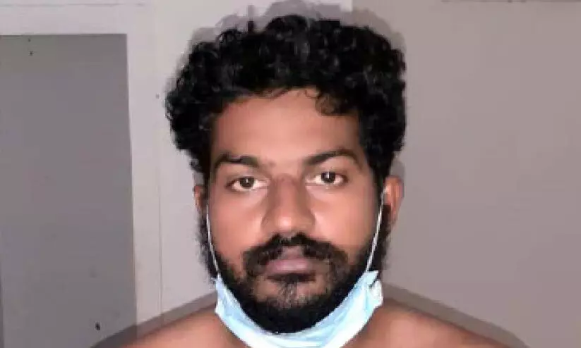 ഗൃഹനാഥനെ കല്ല് കൊണ്ടിടിച്ചയാൾ പിടിയിൽ ഗൃഹനാഥനെ കല്ല് കൊണ്ടിടിച്ചയാൾ പിടിയിൽ