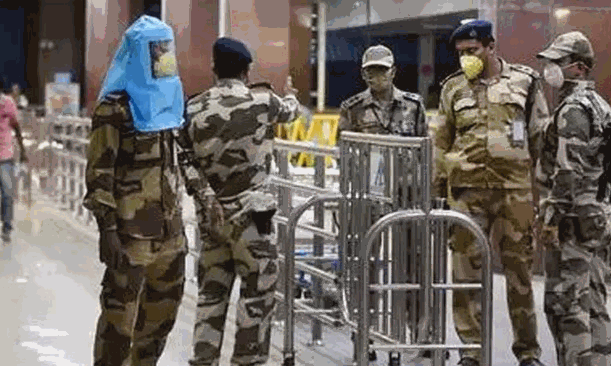 കനിമൊഴിയുടെ പരാതി: വിമാനത്താവളങ്ങളിൽ പ്രാദേശിക ഭാഷ അറിയുന്ന ഉദ്യോഗസ്ഥരുണ്ടാകുമെന്ന് സി.ഐ.എസ്.എഫ്