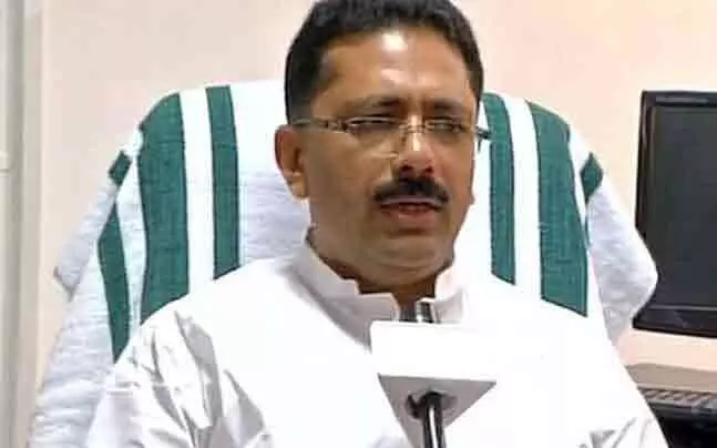 മതഗ്രന്ഥ വിതരണം: പ്രോട്ടോകോൾ ഓഫിസറോട് കസ്റ്റംസ് വിശദീകരണം തേടി മതഗ്രന്ഥ വിതരണം: പ്രോട്ടോകോൾ ഓഫിസറോട് കസ്റ്റംസ് വിശദീകരണം തേടി