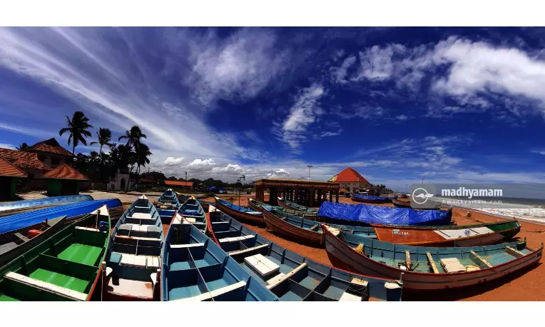 അതിജീവനത്തിലേക്ക്​ തുഴയെറിയാൻ