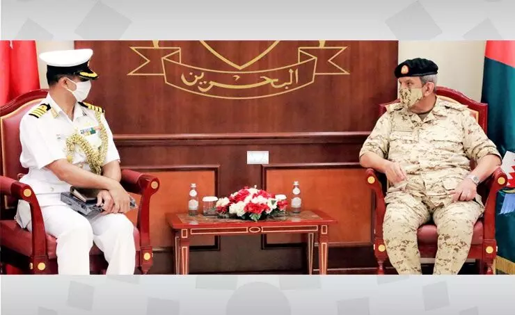 ബഹ്റൈൻ: ഇന്ത്യൻ മിലിറ്ററി അറ്റാഷെ ബി.ഡി.എഫ് കമാൻഡർ ഇൻ ചീഫുമായി കൂടിക്കാഴ്ച നടത്തി ബഹ്റൈൻ: ഇന്ത്യൻ മിലിറ്ററി അറ്റാഷെ ബി.ഡി.എഫ് കമാൻഡർ ഇൻ ചീഫുമായി കൂടിക്കാഴ്ച നടത്തി