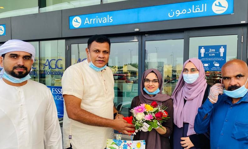 സന്ദർശക വിസയിലെ ആദ്യ യാത്രക്കാരിയായി നൗറ സന്ദർശക വിസയിലെ ആദ്യ യാത്രക്കാരിയായി നൗറ