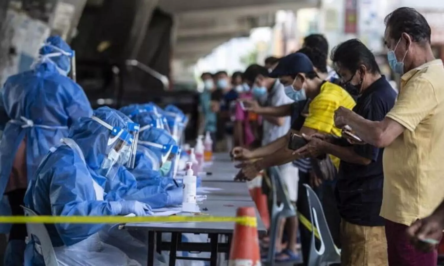 കോവിഡ്​ കാലം ഉടനെയൊന്നും അവസാനിക്കില്ലെന്ന്​ വിദഗ്​ധർ