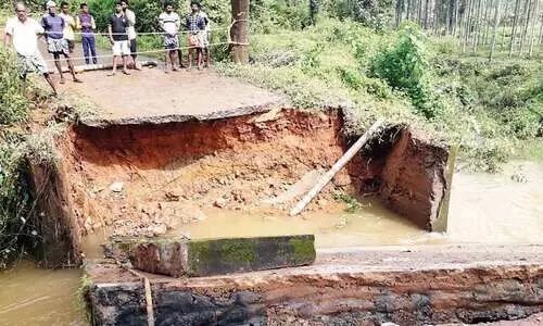 പാലം തകർന്നു; നാലു ഗ്രാമങ്ങൾ ഒറ്റപ്പെട്ടു