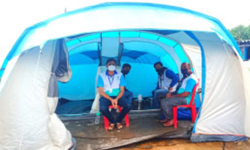 ദുരന്തഭൂമിയിൽ വൈദ്യസഹായവുമായി പീസ് വാലിയുടെ സഞ്ചരിക്കുന്ന ആശുപത്രി