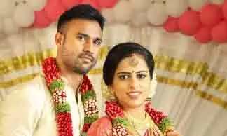 വിവാഹം താലികെട്ടിൽ ഒതുക്കി; ഭക്ഷണം വൃദ്ധസദനത്തിൽ