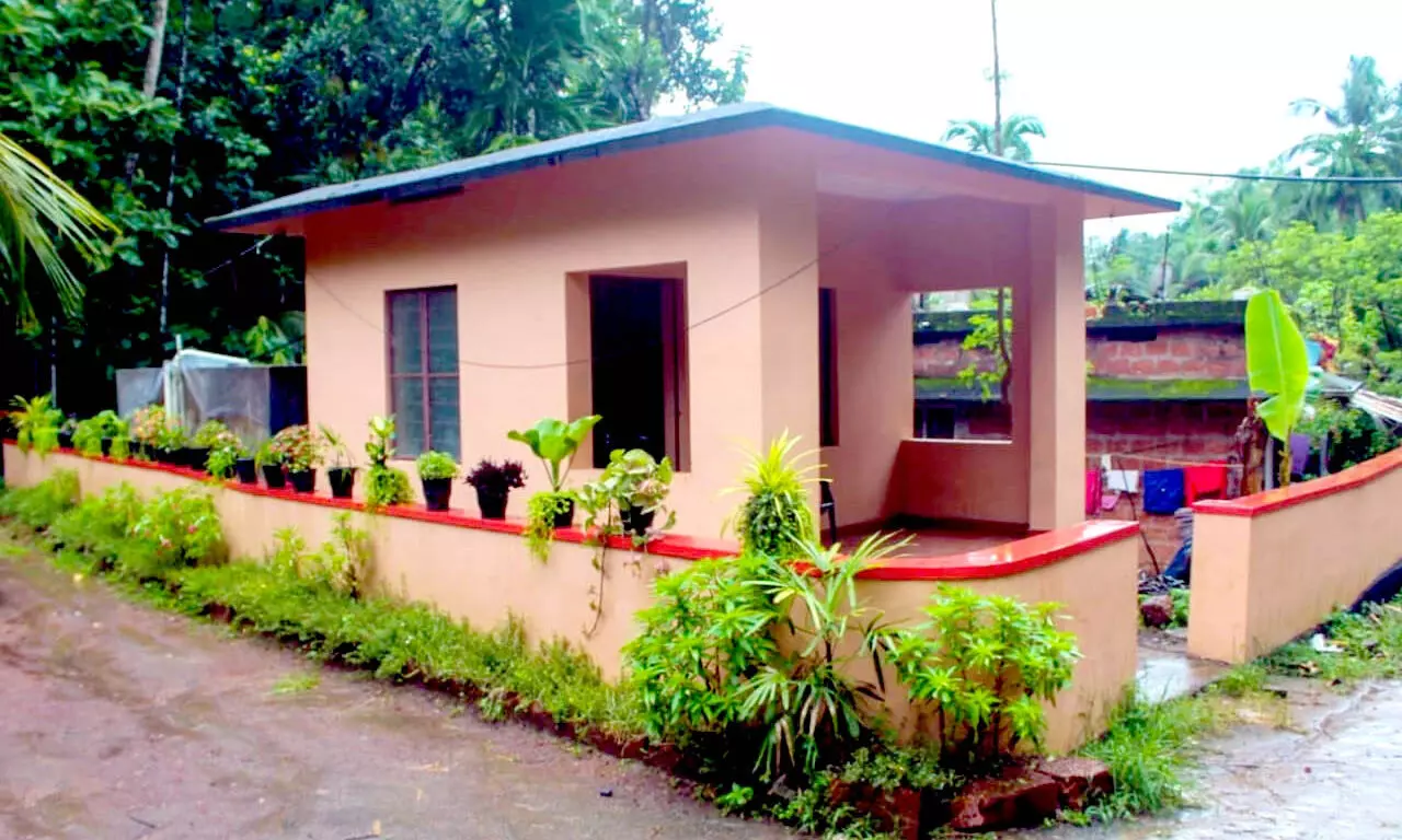 എള്ളങ്ങൽ ആദിവാസി കോളനി മൊഞ്ചായി; ഇനി എള്ളങ്ങൽ വില്ലാസ് എള്ളങ്ങൽ ആദിവാസി കോളനി മൊഞ്ചായി; ഇനി എള്ളങ്ങൽ വില്ലാസ്