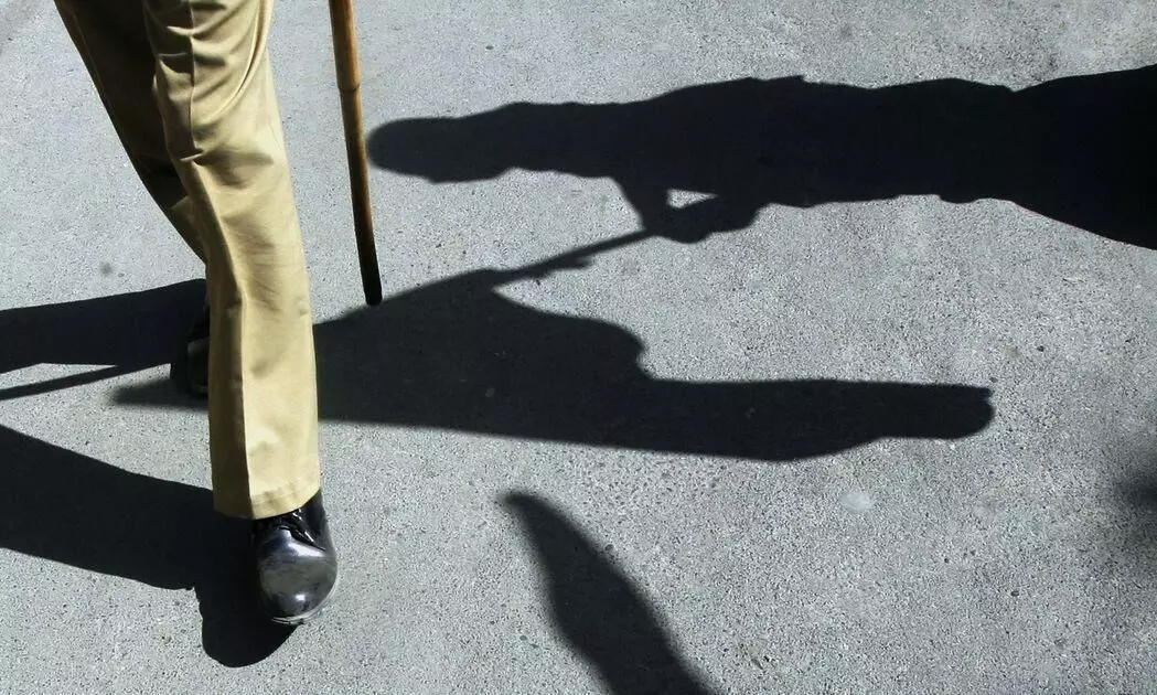 ആക്രമിക്കപ്പെട്ട കാരവന്‍ റിപ്പോര്‍ട്ടര്‍മാരുടെ വൈദ്യപരിശോധന നടത്താതെ പൊലീസ്