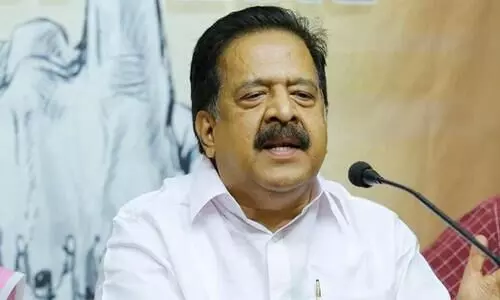 ആ​​ർ.​​എ​​സ്.​​എ​​സ്​ ബാ​​ന്ധ​​വം ചെ​​ന്നി​​ത്ത​​ല​​ക്ക് ഭാ​​ര​​മാ​​വു​​ക​​യോ?