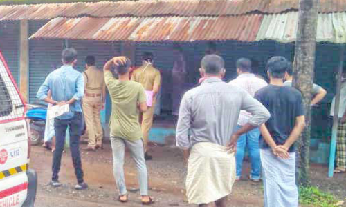 ചാ​ലി​പ​റ​മ്പി​ലെ കടകളിൽ കവർച്ച