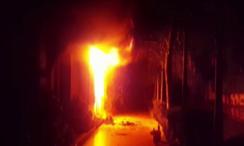 ഉത്തർപ്രദേശിലെ ഗാസിയാബാദിൽ സ്കൂൾ കെട്ടിടം കത്തി നശിച്ചു