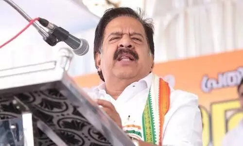 അവിശ്വാസം പരിഗണിക്കില്ലെന്ന സ്പീക്കറുടെ നിലപാട് ശരിയല്ല -ചെന്നിത്തല അവിശ്വാസം പരിഗണിക്കില്ലെന്ന സ്പീക്കറുടെ നിലപാട് ശരിയല്ല -ചെന്നിത്തല