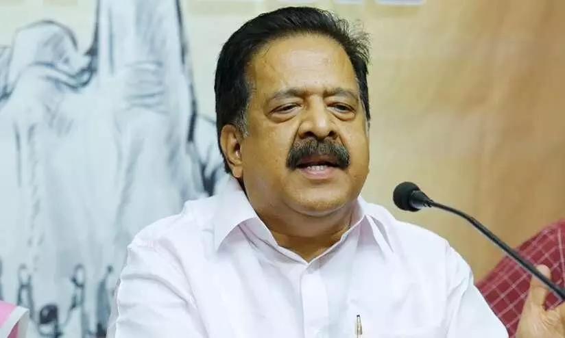 ആ​​ർ.​​എ​​സ്.​​എ​​സ്​ ബാ​​ന്ധ​​വം ചെ​​ന്നി​​ത്ത​​ല​​ക്ക് ഭാ​​ര​​മാ​​വു​​ക​​യോ?