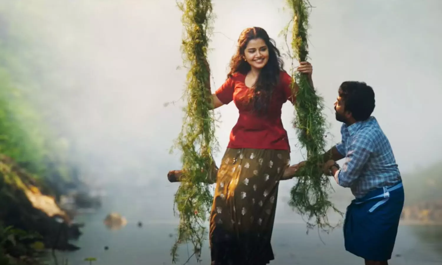 ഹരിശങ്കർ പാടിയ പെയ്യും നിലാവ്​; മണിയറയിലെ അശോകനിലെ പുതിയ പാട്ട്​