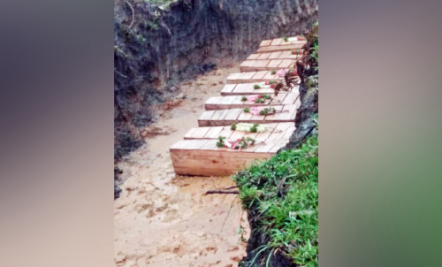 നി​ങ്ങ​ള​റി​യു​മോ, എ​ന്തു​കൊ​ണ്ട് അ​വ​രെ ഒ​രേ കു​ഴി​യി​ൽ അ​ട​ക്കി​യെ​ന്ന്​?