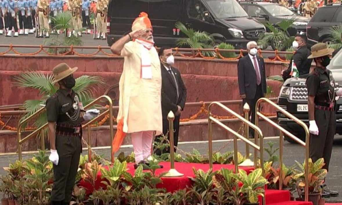 ഇന്ന്​ 74ാം സ്വാതന്ത്ര്യദിനം; ചെ​ങ്കോട്ടയിൽ പ്രധാനമന്ത്രി ദേശീയ പതാക ഉയർത്തി