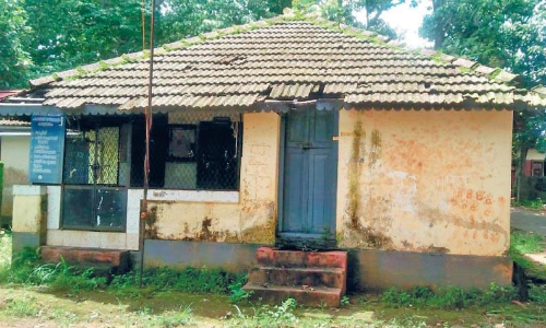 സ്വാ​ത​ന്ത്ര്യ സ​മ​ര ഒാ​ർ​മ​ക​ളി​ൽ ത​ച്ച​നാ​ട്ടു​ക​ര​യി​ലെ ബ്രി​ട്ടീ​ഷ്​ ബം​ഗ്ലാ​വ്​