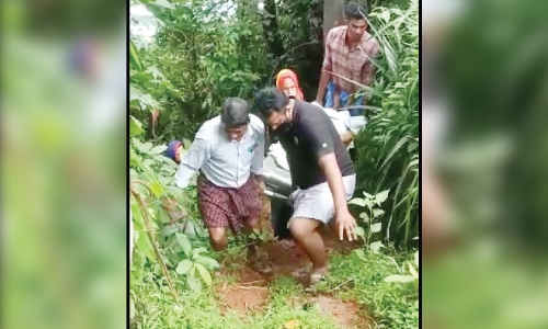 ആമിനക്കും മക്കൾക്കും ദുരിതവഴി